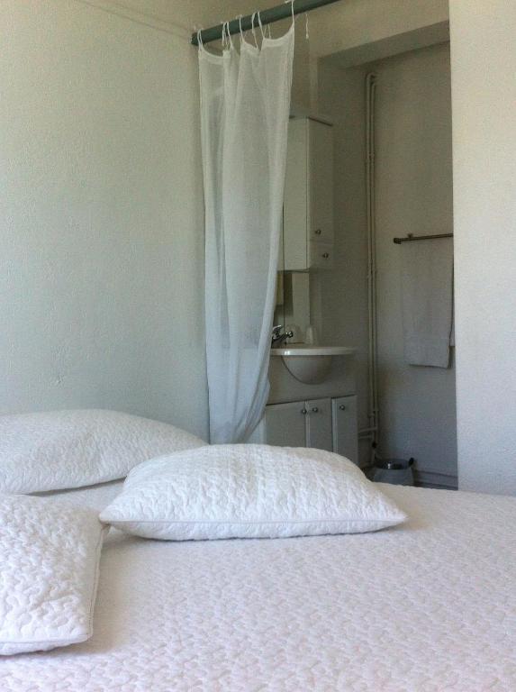 Les Vagues Hotell Saintes-Maries-de-la-Mer Rom bilde
