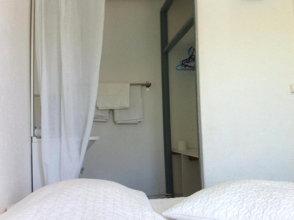 Les Vagues Hotell Saintes-Maries-de-la-Mer Rom bilde